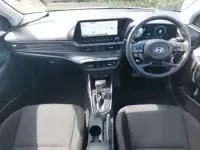 Used Hyundai i20 Premium 100 HP (73 kW) 2024 White Hatchback