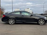 Usado Mercedes C220 Sport Edition 170 HP (125 kW) 2015 Preto Coupé