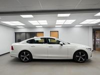 Używany Volvo S90 R-Design 190 KM (139 kW) 2018 Biały Sedan/Limuzyna