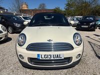 Usado Mini Cooper Cabriolet 122 HP (89 kW) 2013 Branco Cabrios