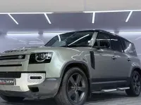 Begagnad Land Rover Defender First Edition 241 HK (177 kW) 2020 Grön SUV