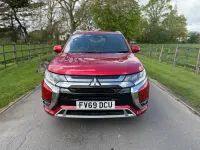 Used Mitsubishi Outlander P-HEV 220 HP (161 kW) 2019 Red Estate