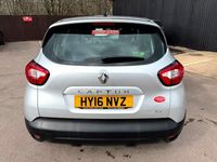 Used Renault Captur Expression+ 90 HP (66 kW) 2016 Silver SUV