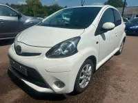 Used Toyota Aygo 68 HP (50 kW) 2013 White Hatchback