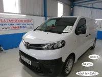 Used Toyota Proace 118 HP (86 kW) 2022 White MPV