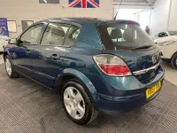 Used Vauxhall Astra Club 140 HP (102 kW) 2007 Turquoise Hatchback