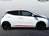 Used Toyota Aygo x-press 69 HP (50 kW) 2017 White Hatchback