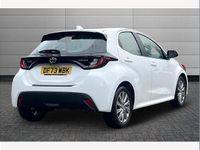 Used Toyota Yaris Hybrid 116 HP (85 kW) 2024 White Hatchback