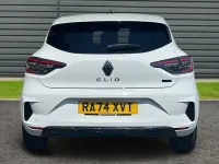 New Renault Clio Techno 143 HP (105 kW) 2025 White Hatchback