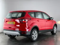Second-hand Ford Kuga Zetec 150 CP (110 kW) 2018 Roșu SUV