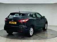 Używany Nissan Qashqai Acenta 115 KM (84 kW) 2017 Czarny SUV