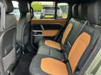 Used Land Rover Defender SE Dynamic 296 HP (217 kW) 2024 Green SUV