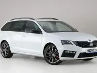 Used Skoda Octavia vRS 245 HP (180 kW) 2020 White Estate