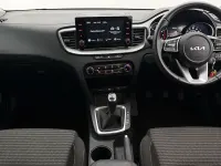 Gebraucht Kia Ceed 160 PS (117 kW) 2023 Grau Kleinwagen