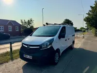 Used Vauxhall Vivaro 90 HP (66 kW) 2014 White MPV
