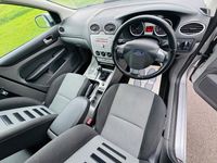 Used Ford Focus Zetec 2009 Silver Hatchback