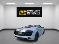 Begagnad Audi R8 Coupé Advanced 2011 Vit Sportkupé