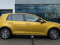 Used VW Golf VII SE 115 HP (84 kW) 2019 Turmeric yellow metallic