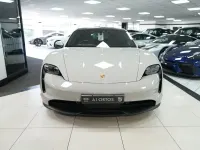 Begagnad Porsche Taycan Performance Package 419 kW (571 HK) 2022 Grå Sedan