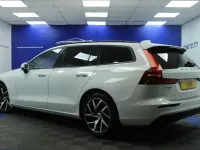 Usado Volvo V60 Momentum 150 CV (110 kW) 2019 Blanco Familiar