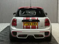 Usado Mini John Cooper Works Hatch 231 CV (169 kW) 2016 Plateado Utilitario