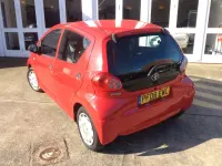 Used Toyota Aygo 67 HP (49 kW) 2008 Red Hatchback