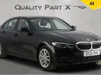 Begagnad BMW 330e 2021 Svart Sedan