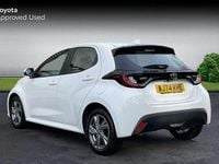 Used Toyota Yaris Hybrid 116 HP (85 kW) 2024 Pure white Hatchback