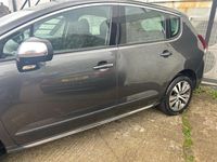 Begagnad Peugeot 3008 Allure 2015 Svart Kombi