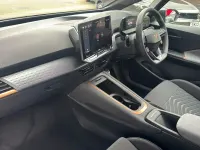 Begagnad Cupra Born e-Boost 169 kW (231 HK) 2025 Grå Halvkombi