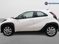 Used Toyota Aygo X PURE 2023 White SUV