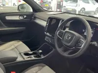 Usado Volvo XC40 Core 2025 Branco SUV