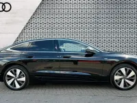 New Audi A6 e-tron S-Line 210 kW (286 HP) 2026 Black Estate