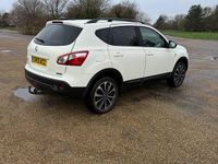 Used Nissan Qashqai 360º 2013 White SUV