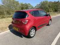 Used Hyundai i10 GO! 67 HP (49 kW) 2017 Red Hatchback