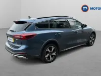 Used Ford Focus Active 155 HP (114 kW) 2023 Blue Estate