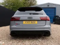Usado Audi RS6 Performance 560 HP (411 kW) 2017 Cinzento Carrinha