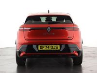 Begagnad Renault Megane E-Tech Komfort 160 kW (218 HK) 2024 Röd Halvkombi