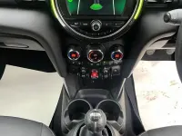 Usado Mini Cooper Classic 136 CV (100 kW) 2019 Blanco Utilitario