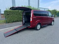 Used Ford Tourneo Titanium 130 HP (95 kW) 2020 Red MPV