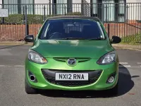 Second-hand Mazda 2 2012 Verde Hatchback