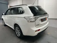 Used Mitsubishi Outlander P-HEV 2014 White Estate