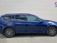 Used VW Golf VII SE 115 HP (84 kW) 2017 Blue