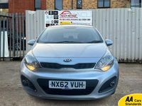 Used Kia Rio 84 HP (61 kW) 2012 Silver Hatchback