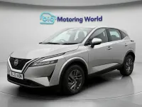 Used Nissan Qashqai Acenta Premium 140 HP (102 kW) 2023 Silver SUV
