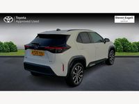 Used Toyota Yaris Hybrid Design 2025 White Hatchback