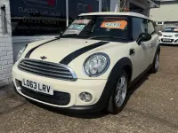Used Mini One Clubman 90 HP (66 kW) 2013 White Estate