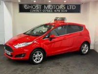 Używany Ford Fiesta Zetec 2017 Czerwony Hatchback