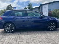 Used VW Golf VIII Life 130 HP (95 kW) 2024 Blue Hatchback