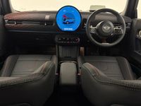 Usado Mini Cooper Hatch 113 kW (154 CV) 2025 Azul Utilitario